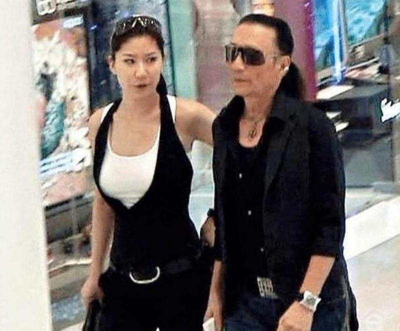 谢贤coco分手后现状,coco多少岁跟了谢贤