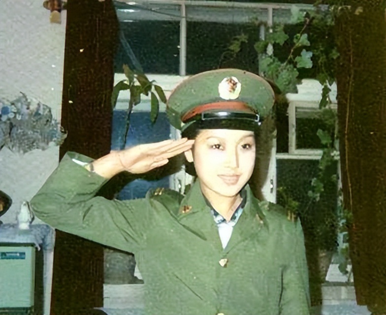 当年孙悦和那英谁更红,和那英齐名的孙悦如今怎么样了