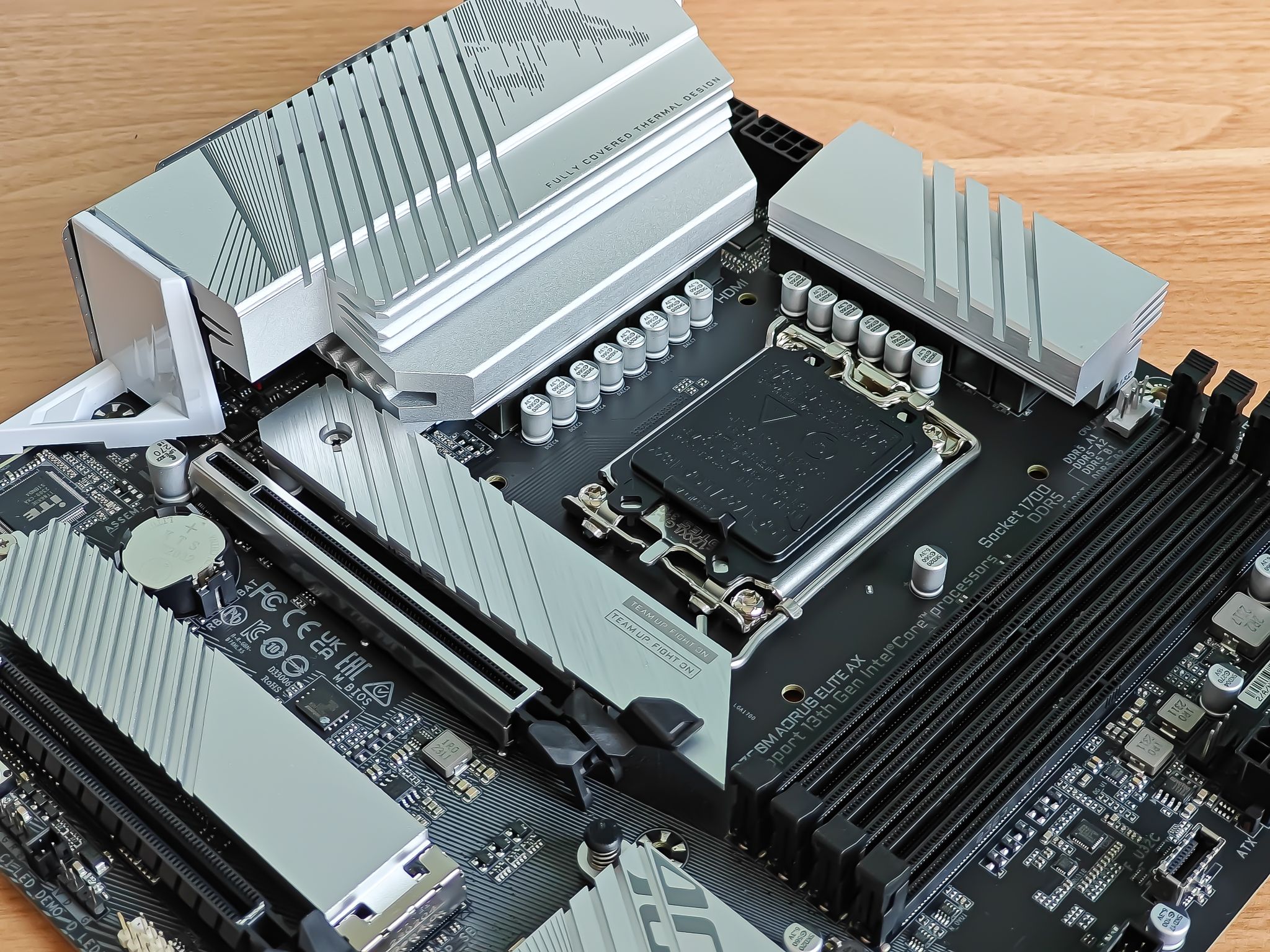 技嘉b760m电竞雕如何给内存超频,技嘉b760m小雕内存超频技术