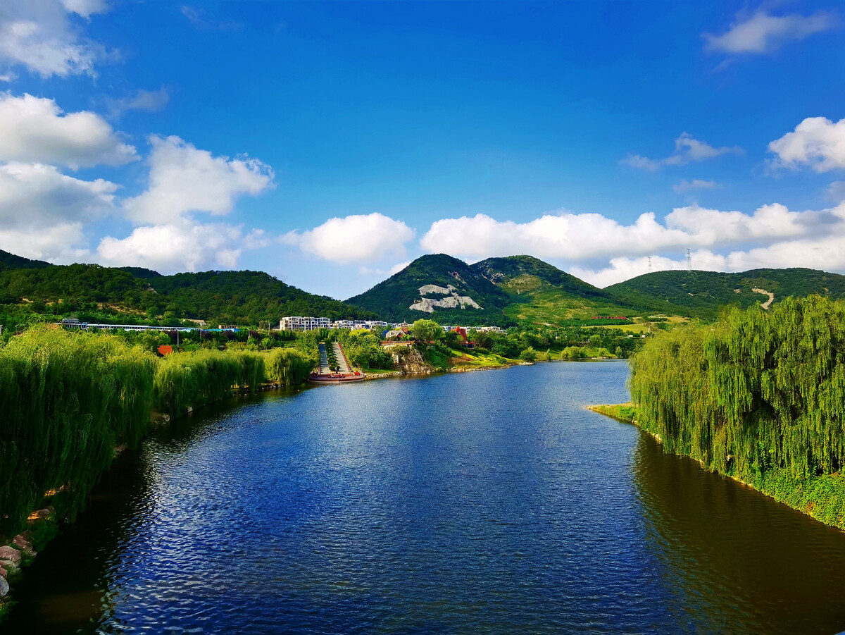 极美的十首夏景诗词,水摇扇影戏鱼惊柳梢残日弄微晴