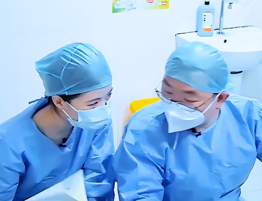 女子腿受伤到医院不给治疗,女子腿摔伤去医院为什么不救治