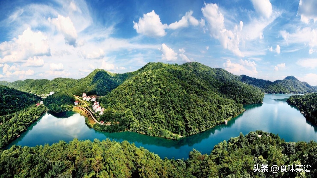 众多韩国游客涌向中国，说是旅游，走时包中却装满白酒，啥情况？