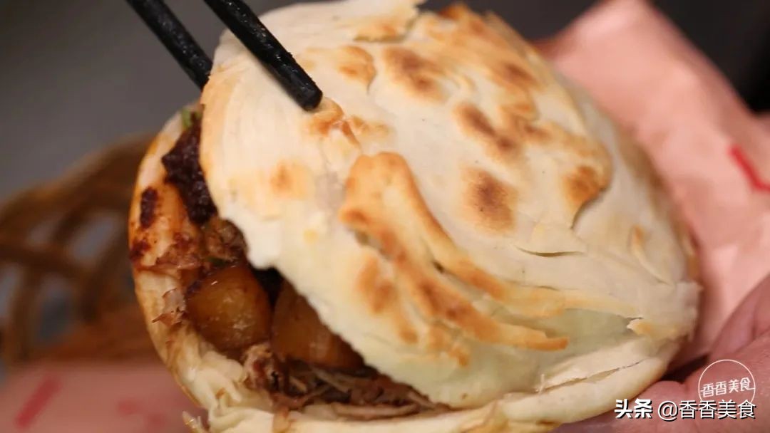 特别豪横的街边小吃,街边卖的奢侈小吃