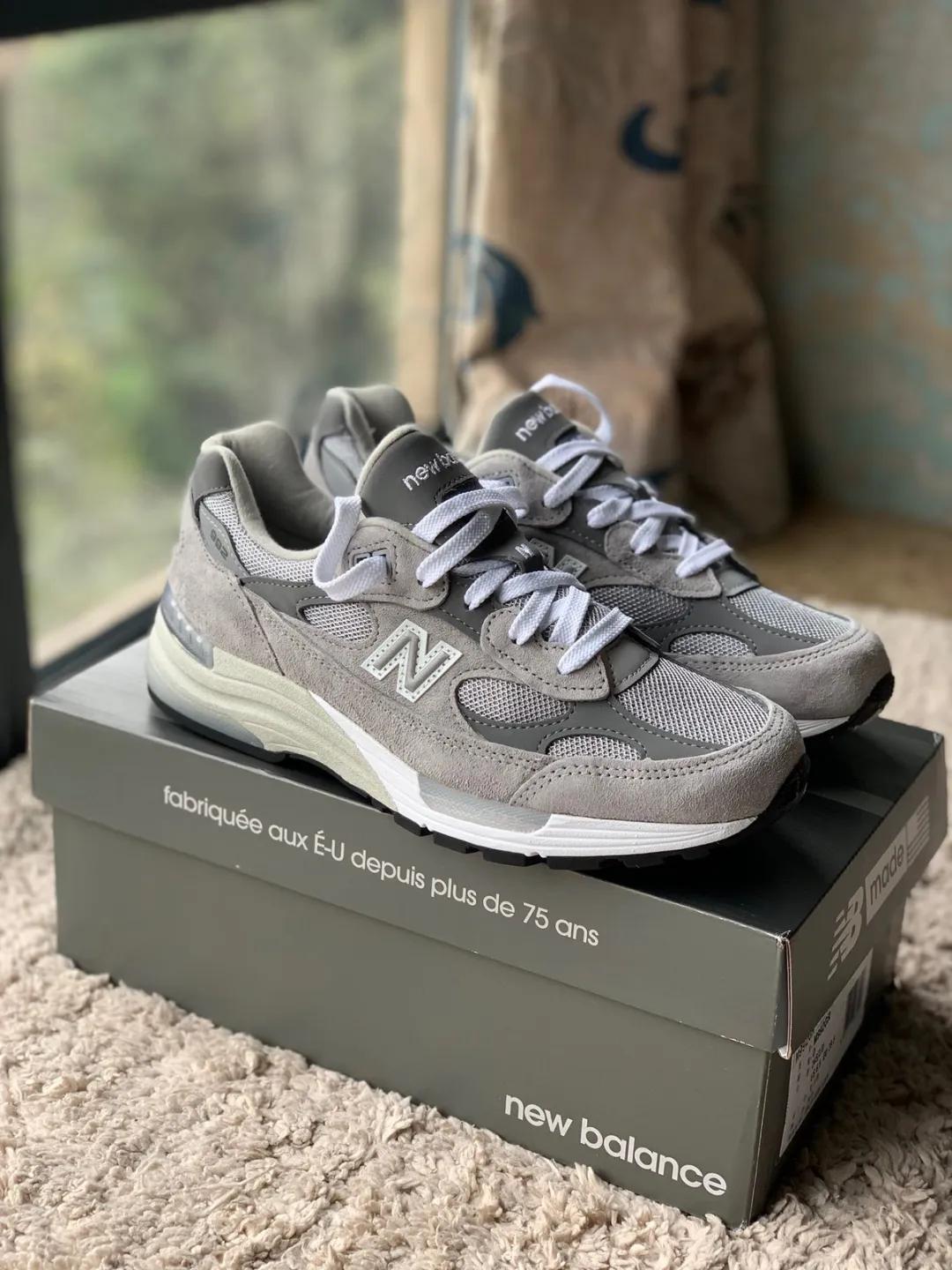 newbalance992穿搭,newbalance羽绒服真假辨别