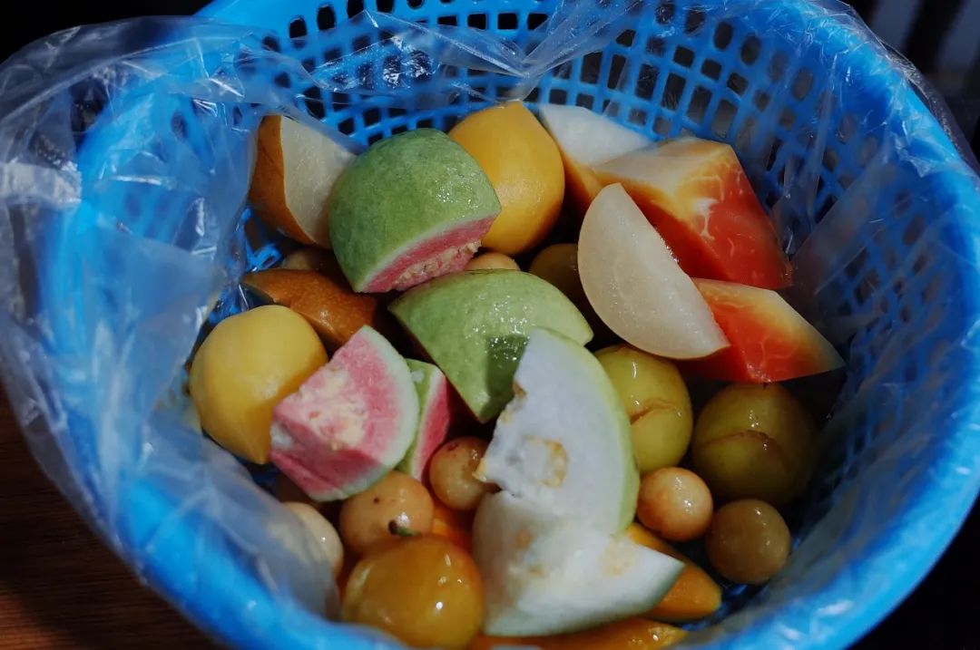 这座海滨小城可真美丽,小众旅行海边小城市