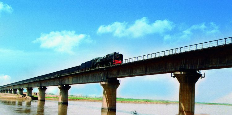 中国跨海跨江跨河桥梁世界第一,中国建的高难度桥梁