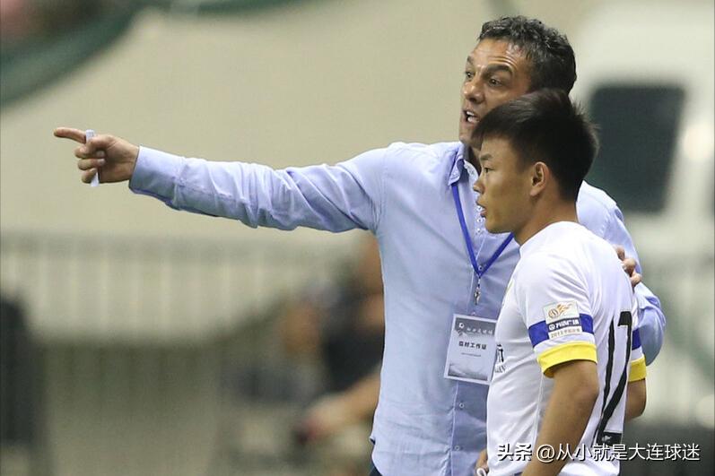 大连人队旧将周通加盟奥克兰城!曾因脱衣比心庆祝被罚下