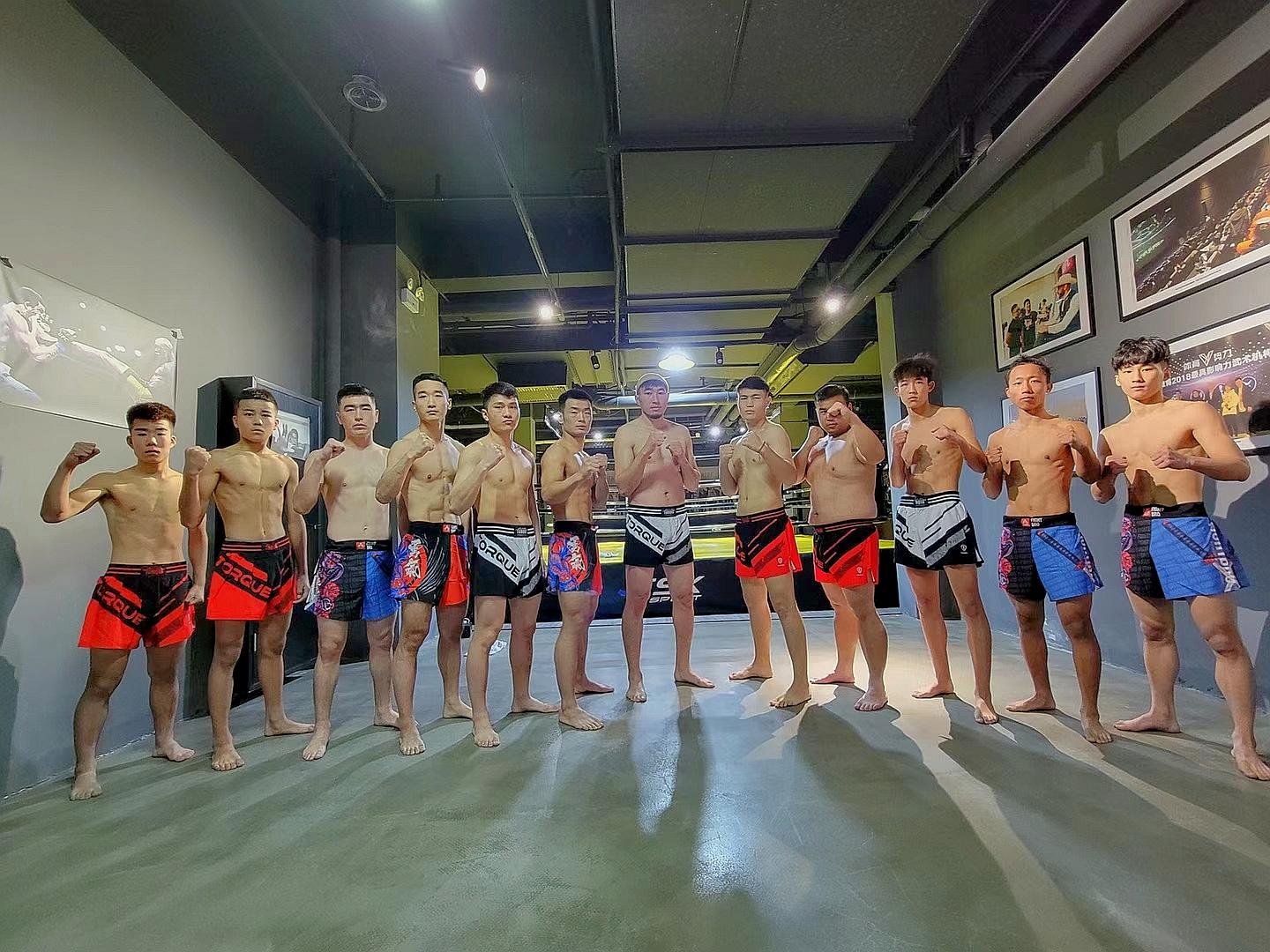 閲嶆嫵鍑哄嚮绮惧僵鐗囨,閲嶆嫵鍑哄嚮绮惧僵鍥炴斁