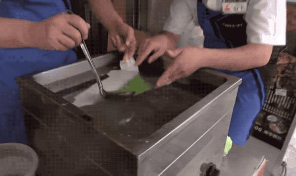 假食品模型视频,这些假食物都是人工合成的