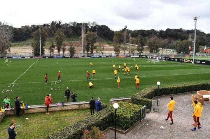 顶级俱乐部球员日常训练,宏远俱乐部训练基地