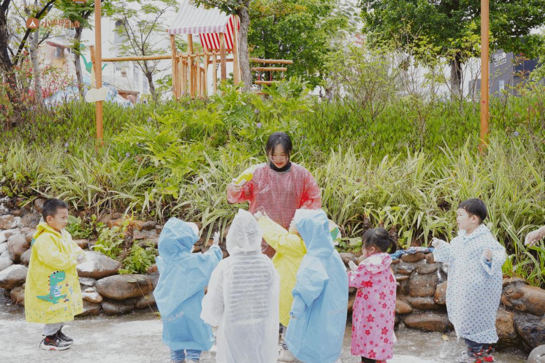 小宝宝一般几岁上幼托班好,孩子上托班给家长一点轻松的时光