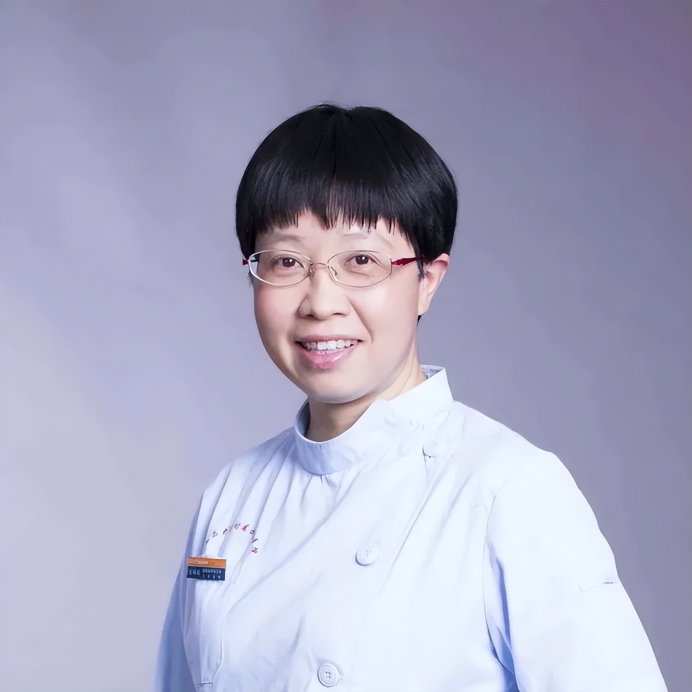 宝宝口腔有小白点是什么原因,五个月宝宝口腔上颚有白块图片