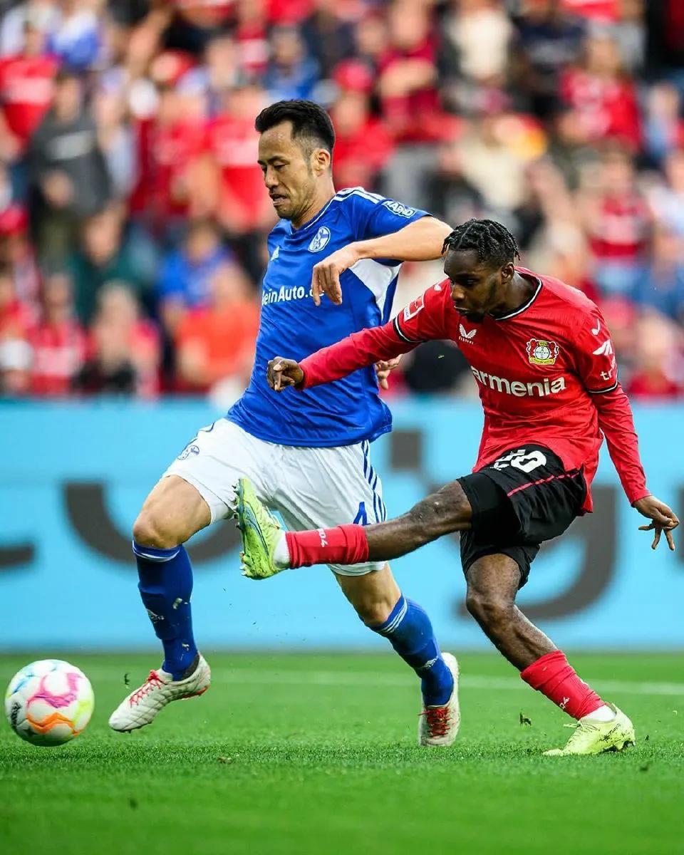 德甲积分榜排名前五强球队情况,德甲积分榜第一名