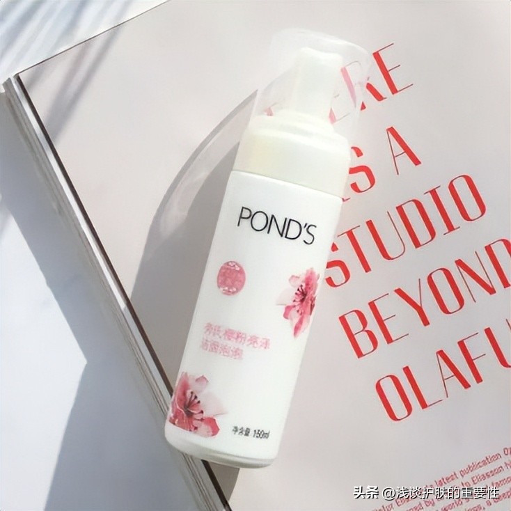 冬季皮肤干燥用什么洗面奶,洗面奶越洗皮肤越干燥