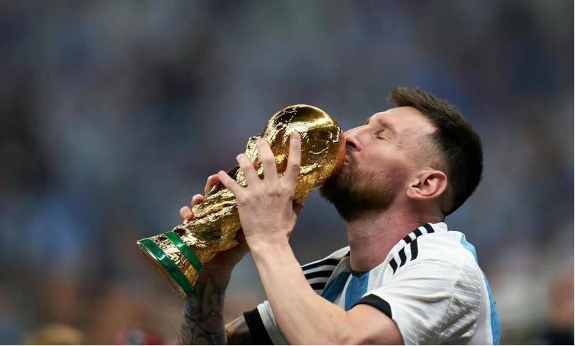 梅西第8次当选足球先生,梅西当选世界足球先生感言全过程