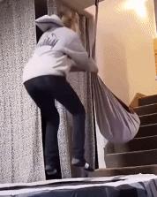 出租车司机锐评峰子招嫖