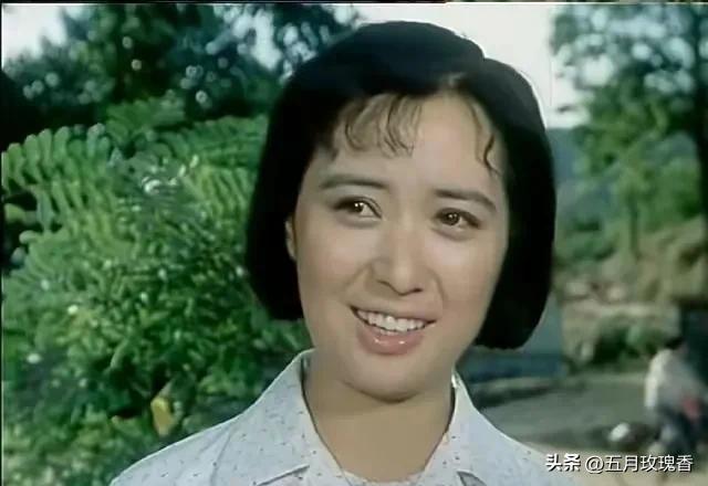 老电影喜盈门片段,老电影喜盈门原唱