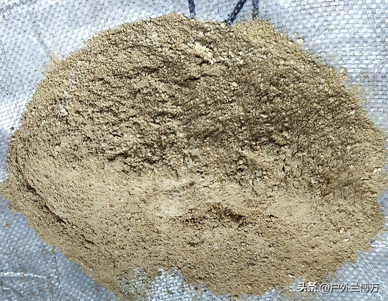 钓鱼有没有通用的添加剂,一年四季都可钓鱼用的添加剂