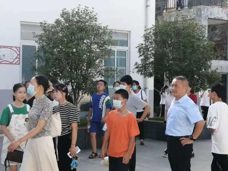 信阳市南湾湖风景区中学:少年心事当凌云,飞扬青春入南湖