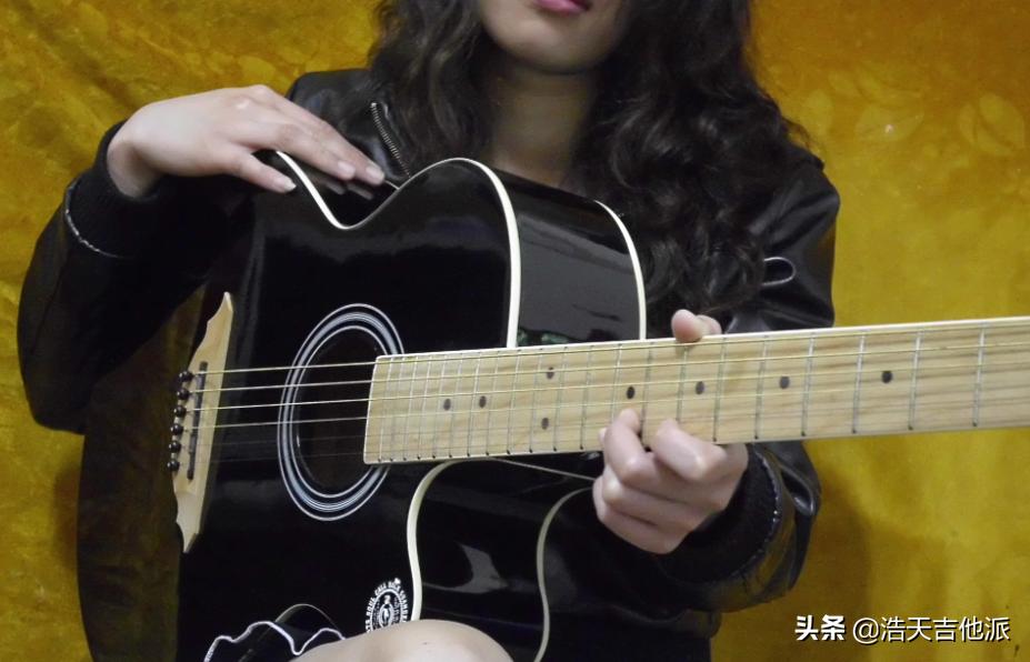 吉他弹得好的标准是什么,吉他弹多大的力度最好