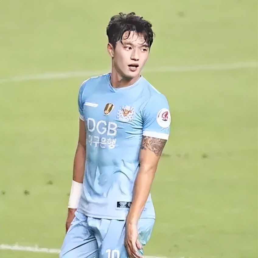 小狼狗10块腹肌,小狼狗的腹肌