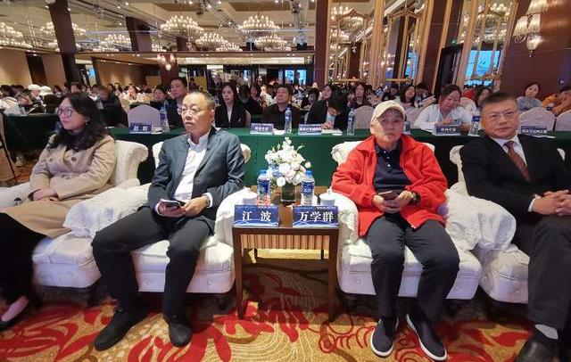 欢迎来到魔幻之都美丽的中国重庆,重庆魔幻山城有多震撼