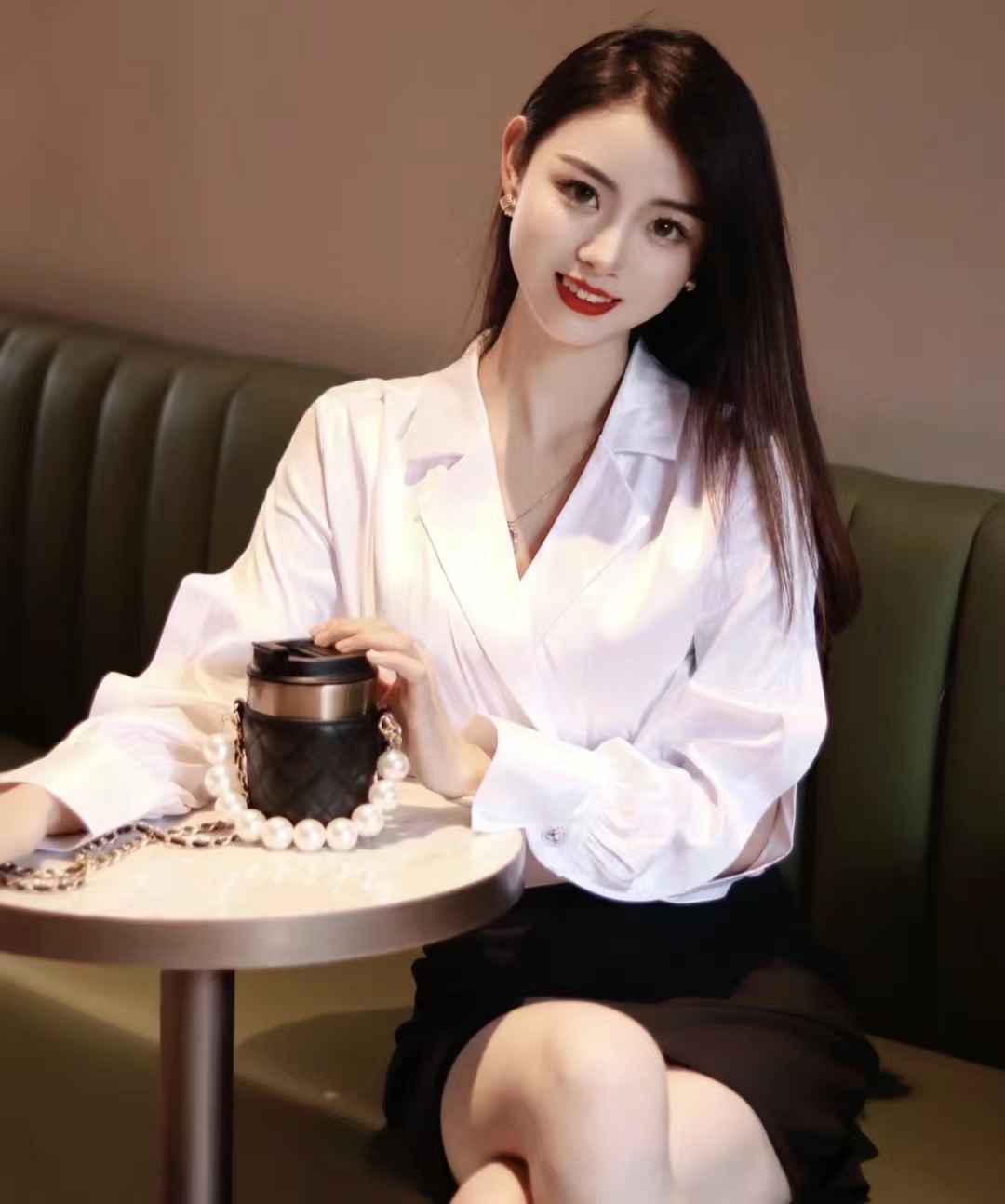 秋冬穿搭很简单这样穿秒变女神,今年冬季最火的穿搭精致女生必看