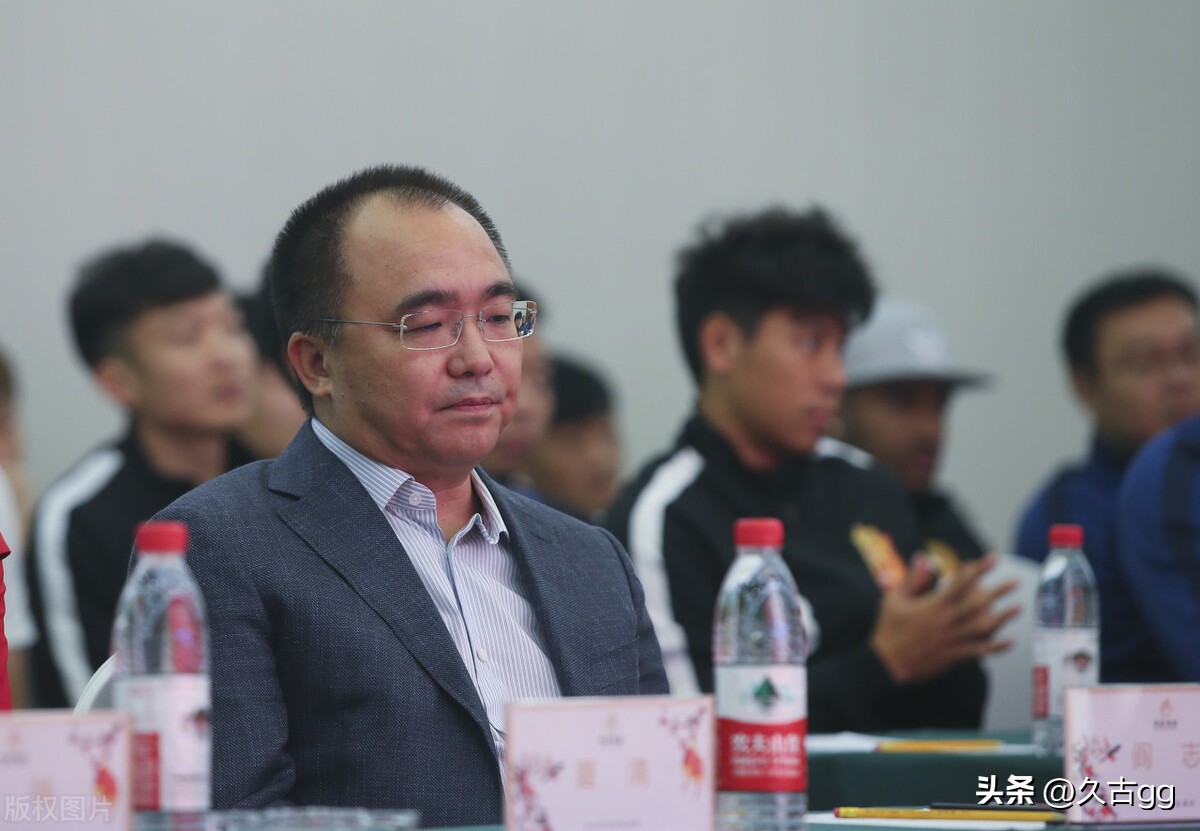 送上门？李铁被查后陈戌源自曝细节意欲撇清关系，却露出“马脚”