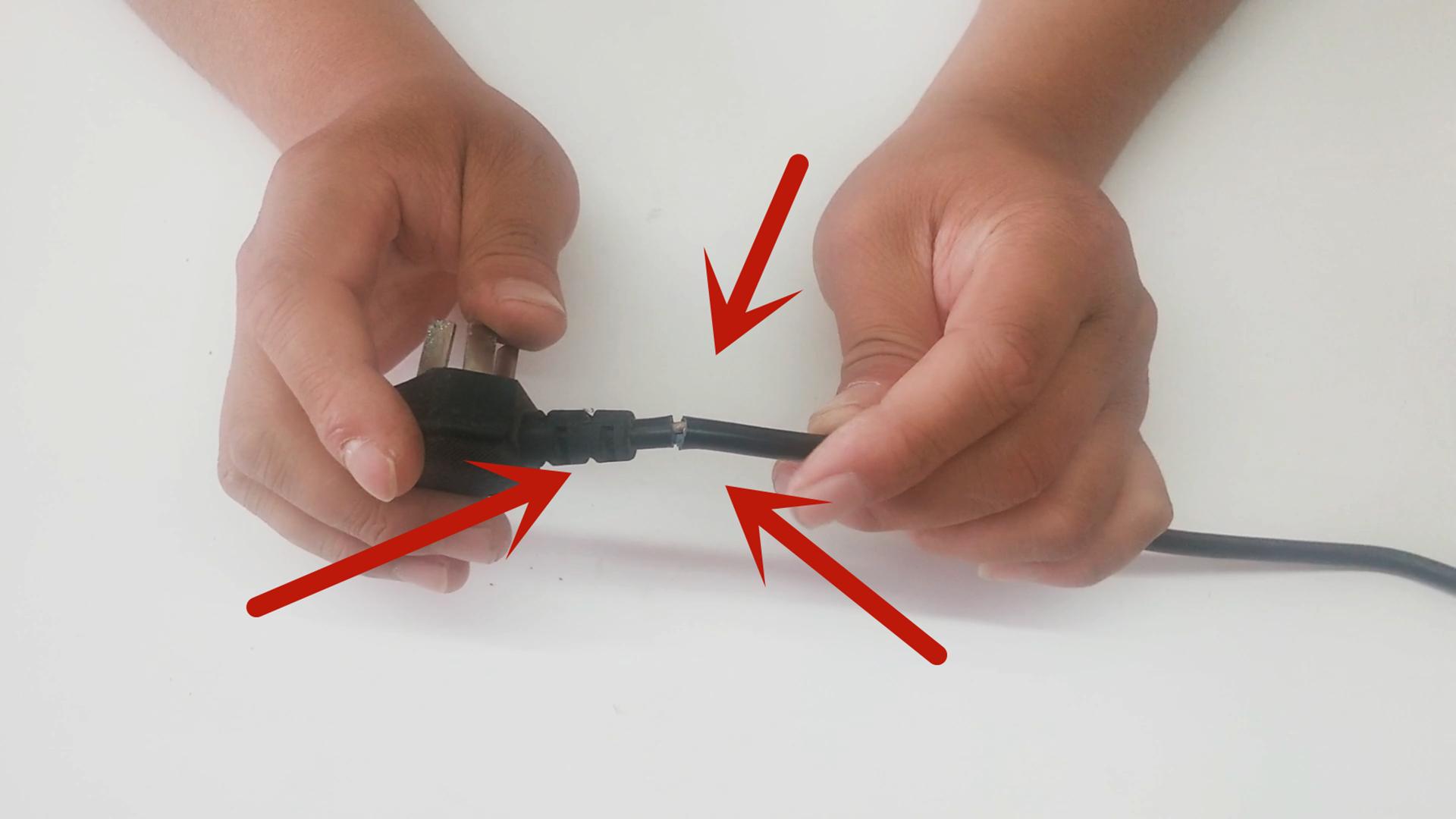 电线插头根部断了怎么用扎带修复,电线插头根部烧断了修复法