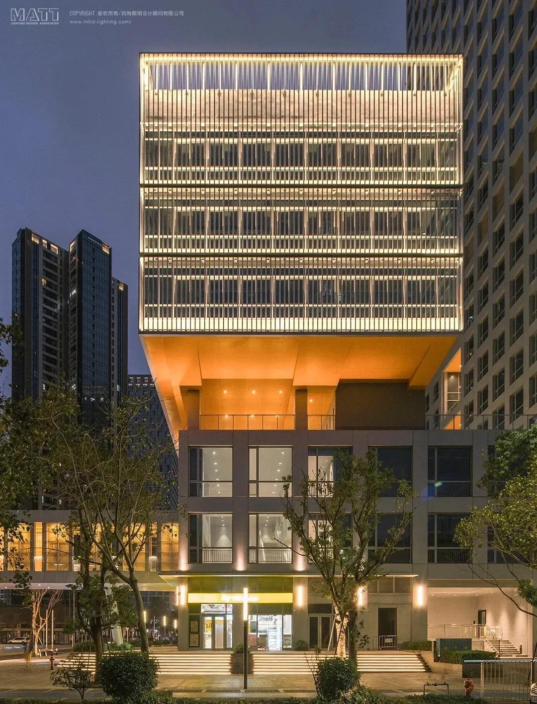 瑗夸附涓囩浜戝煄鎺㈠簵,瑗夸附涓囩浜戝煄缇庨