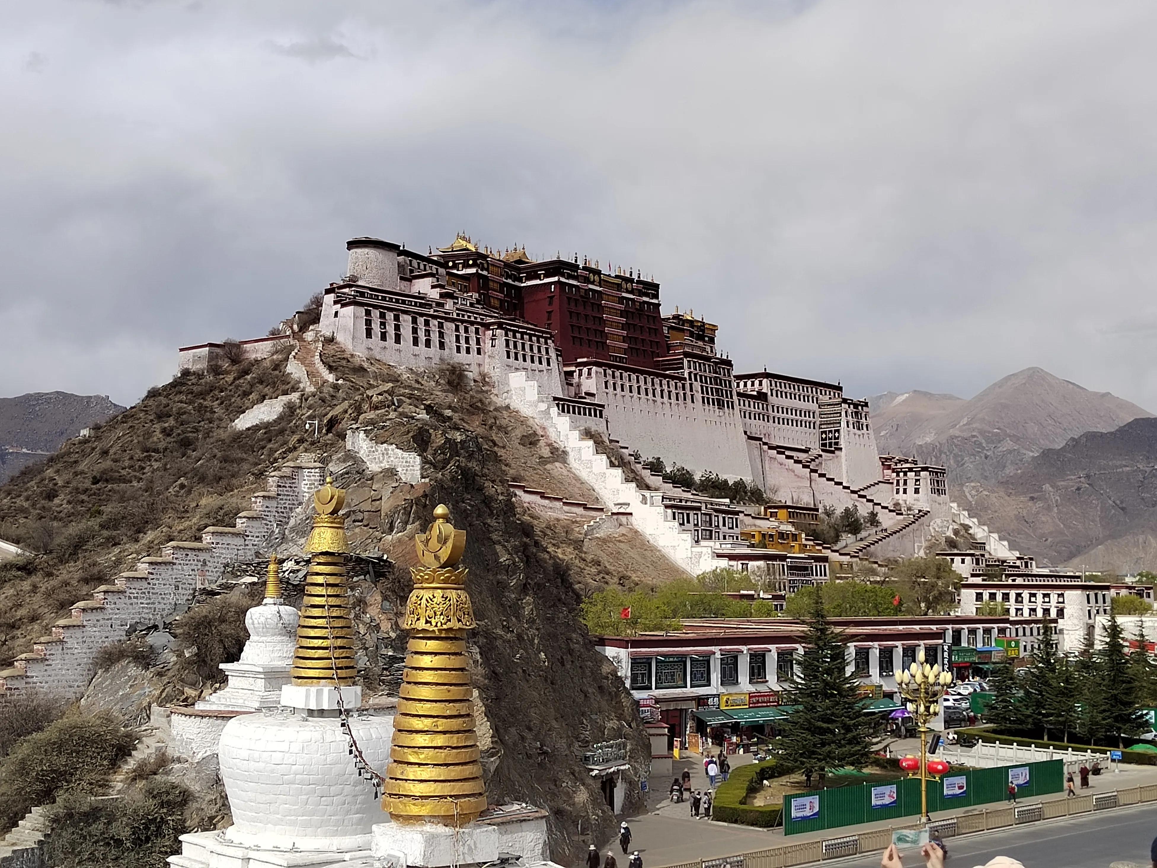 离天空最近的宫殿布达拉宫,在离天最近的地方布达拉宫视频