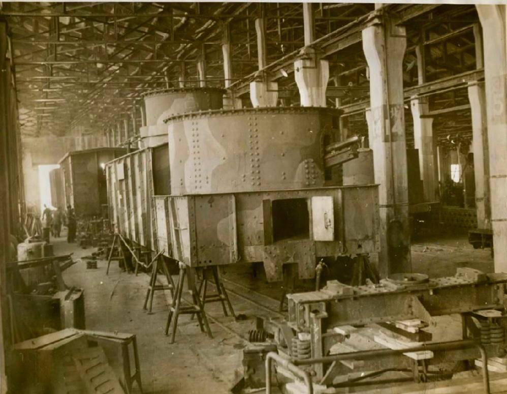 日军兽行照片:当着父亲的面玷污他女儿,临走还残忍割下妻子乳房