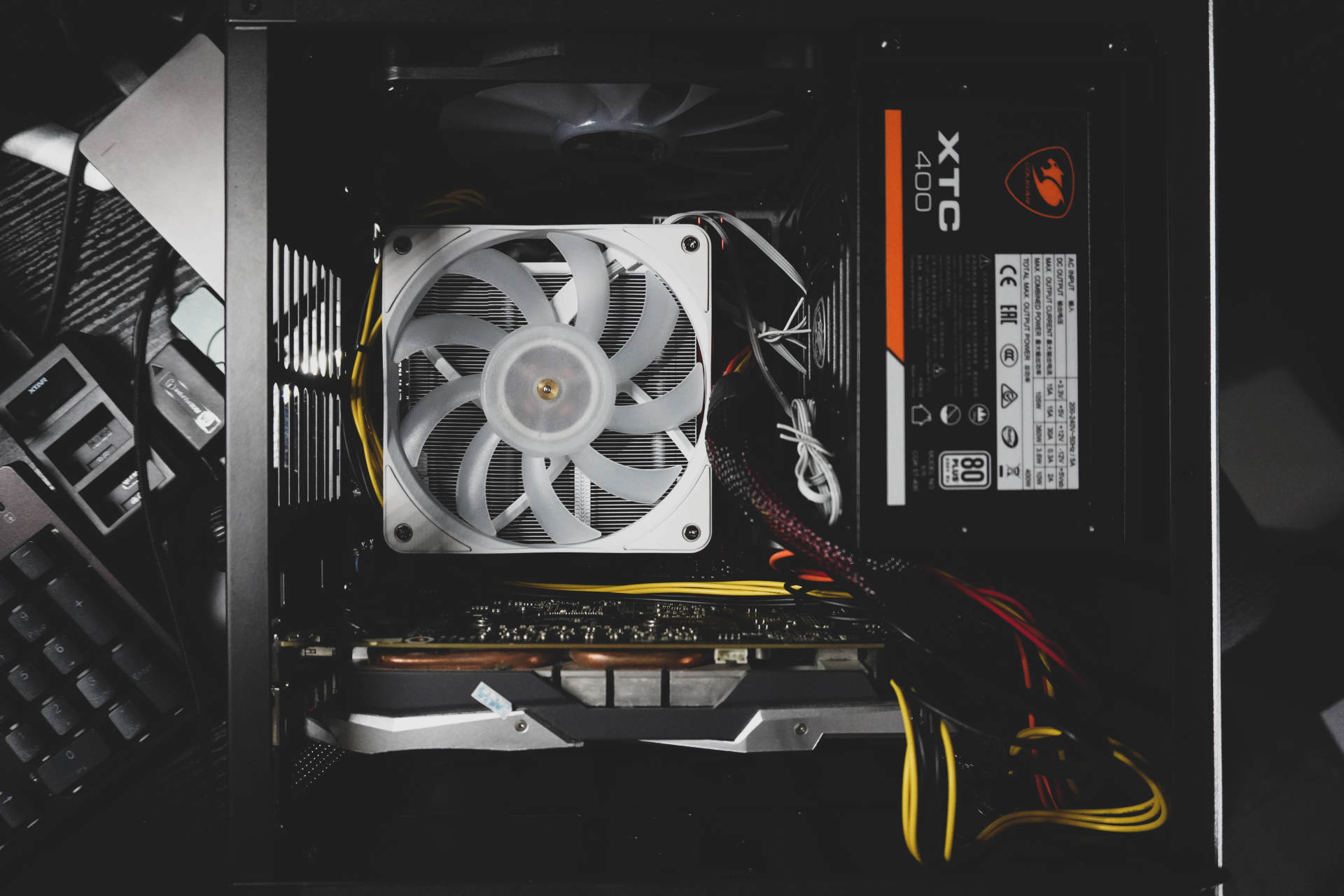 如何缩小主机机箱空间,机箱空间太小了咋办