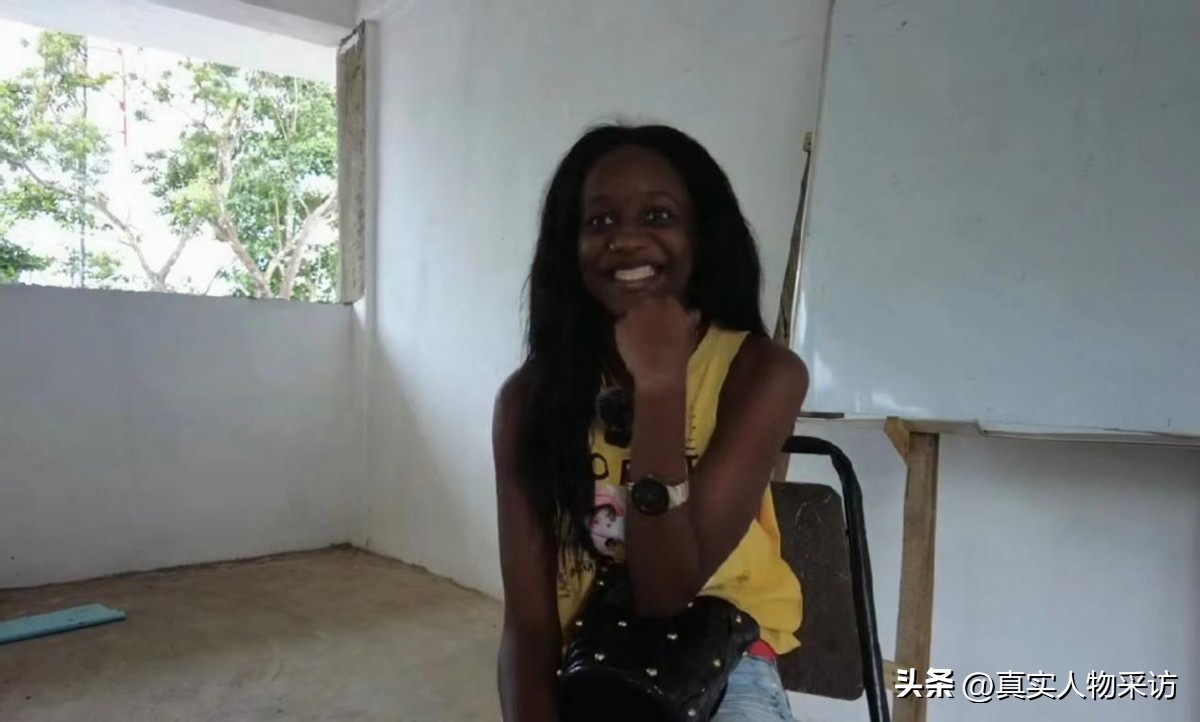 我25岁被外派到塞拉利昂，这里女多男少，一夫多妻，女人地位很低