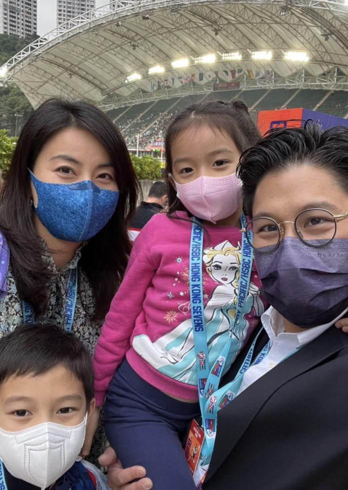 霍启刚带儿子看郭晶晶,霍启刚郭晶晶带孩子看球赛