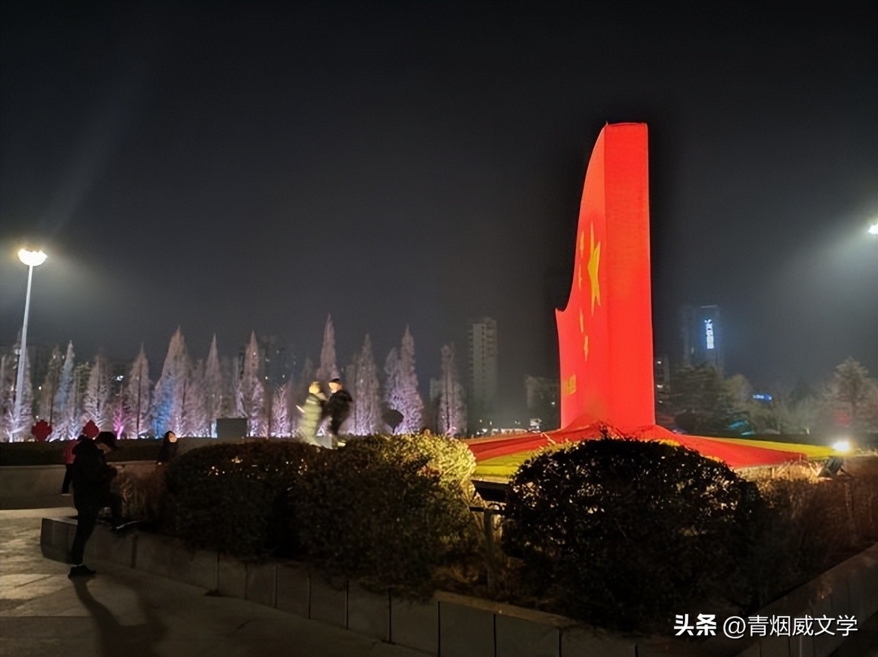 七律春风拂面,两会春风七律