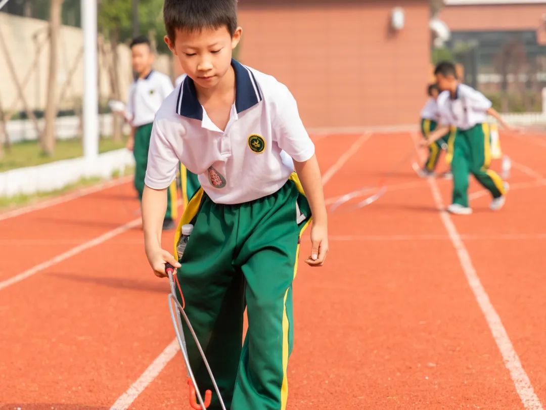 房山育新学校,喜迎二十大奋进新征程开启新时代