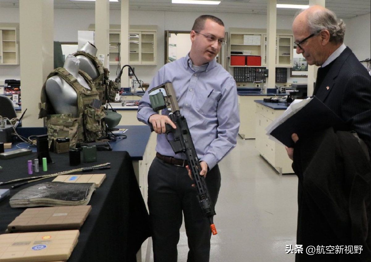 xm5自动步枪导气式,xm5自动步枪弹匣容量