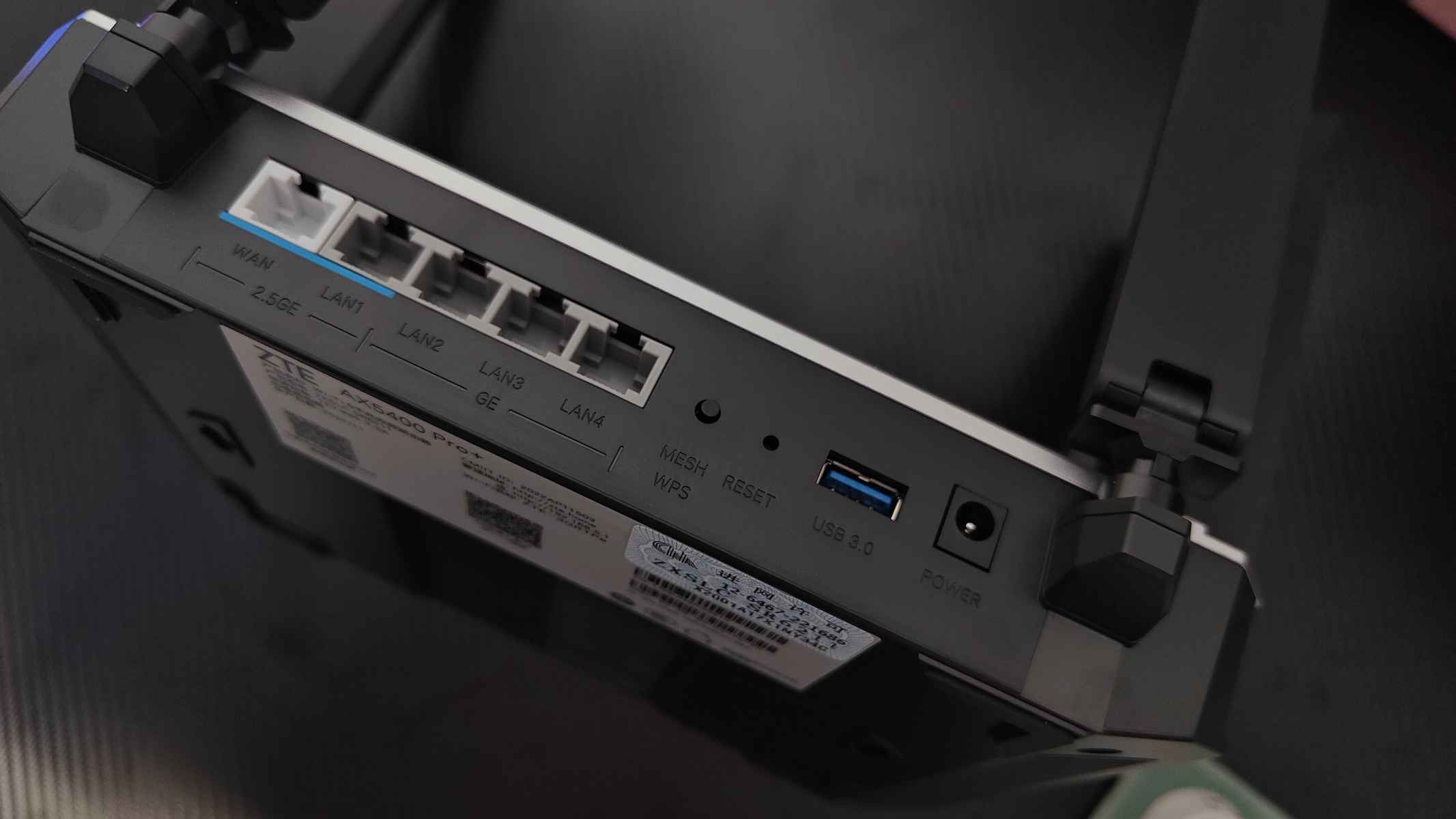 中兴ax5400pro能穿几堵墙,中兴路由器ax5400pro什么时候发布