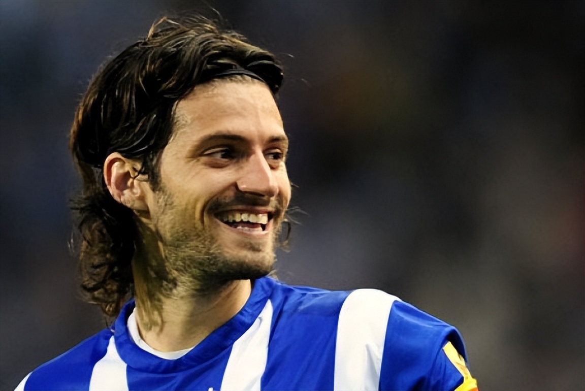 cba球衣退役的球员,退役三件球衣的球员