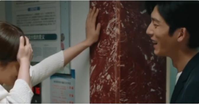 演员笑场却成了经典,演员笑场却产生了经典片段