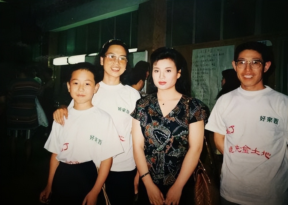 歌星张也吕继宏都是单身吗,歌唱家张也现实生活照片