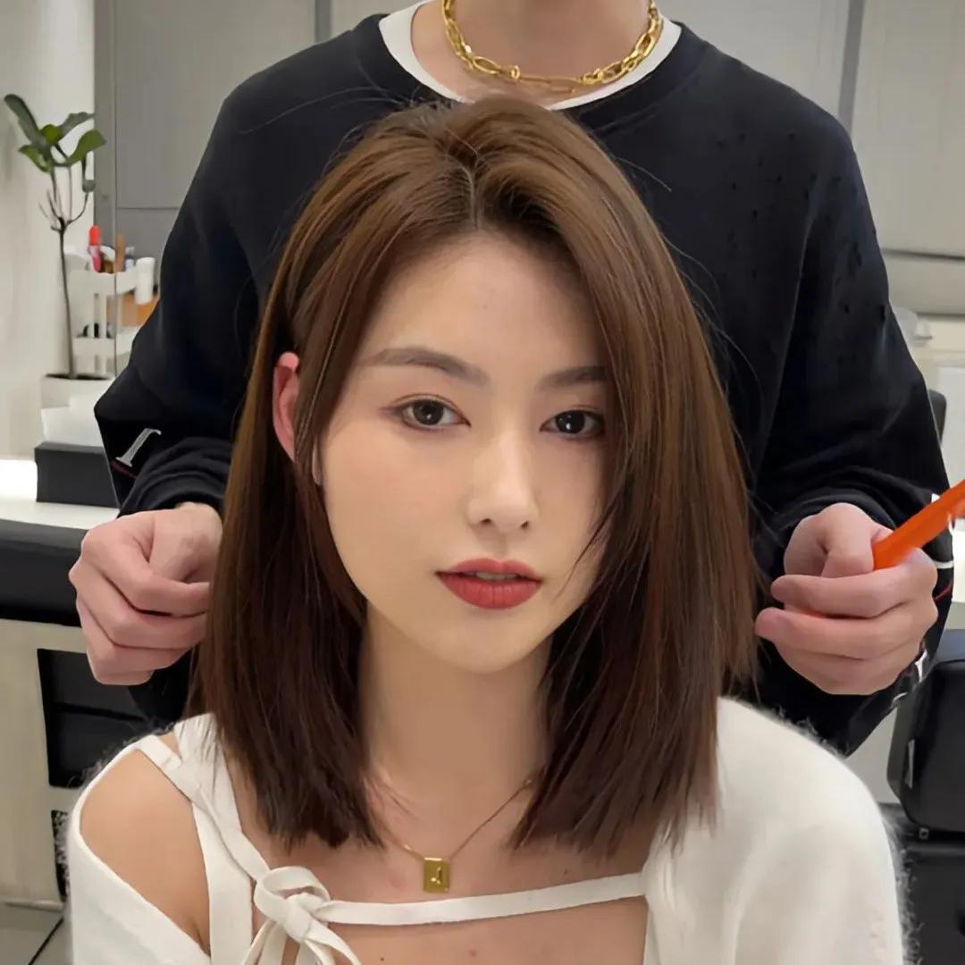 高层次锁骨发长出来好看吗,好看的高层次锁骨发