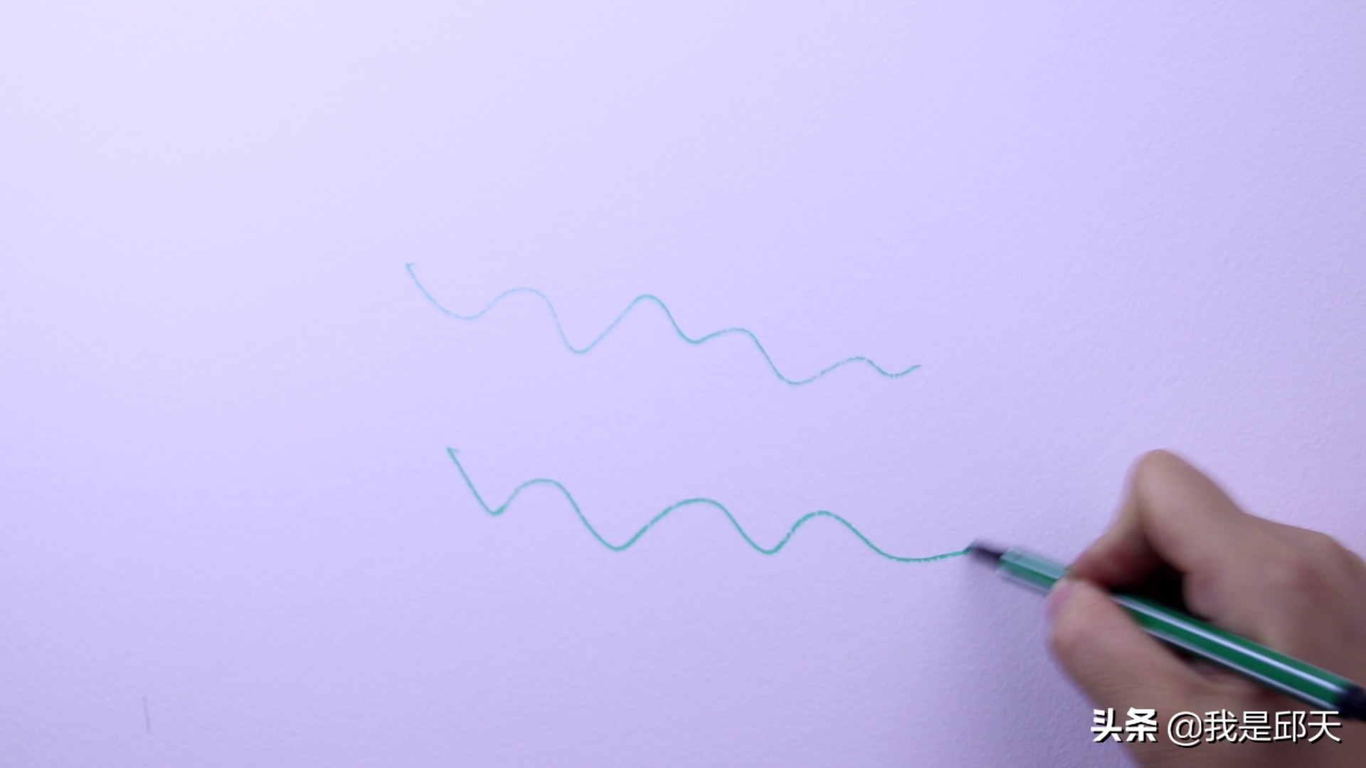 如何清除白墙上孩子乱画的痕迹,小孩子墙壁油性笔乱画怎么清除