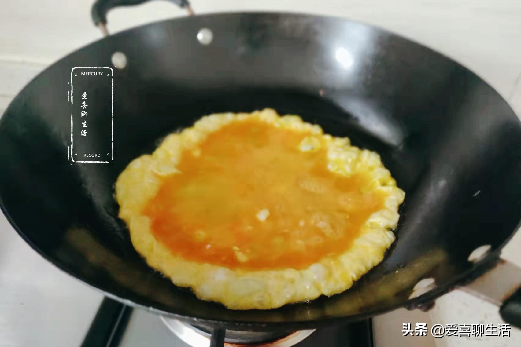 黑木耳和鸭蛋一起煲汤可以吃吗,吃鸡蛋少吃蛋黄的好处