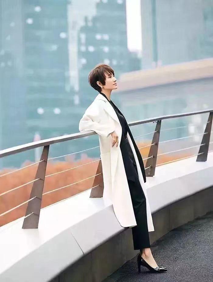 袁泉生活穿衣搭配,袁泉的百万衣橱