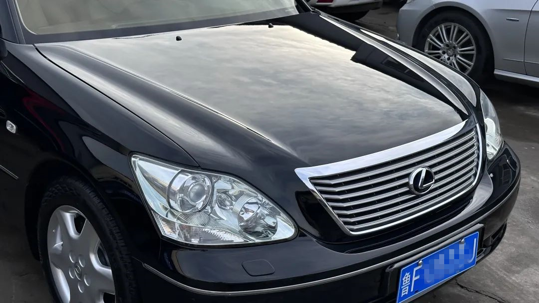 大哥12万买2005年售价100万的凌志LS430，含泪又花10万翻新才能开