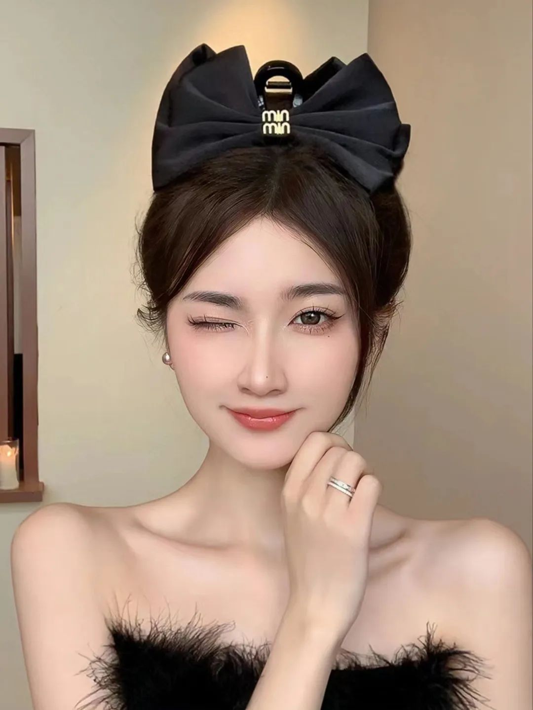 今年别再披头散发了三款减龄发型,既不显脸大又不披发的发型