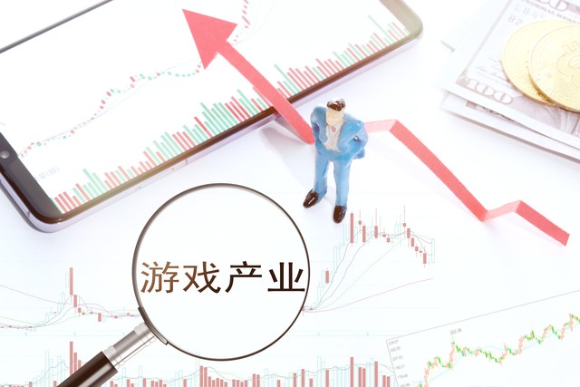 什么游戏能赚钱和和平精英一样,真正可以玩和平精英赚钱的游戏