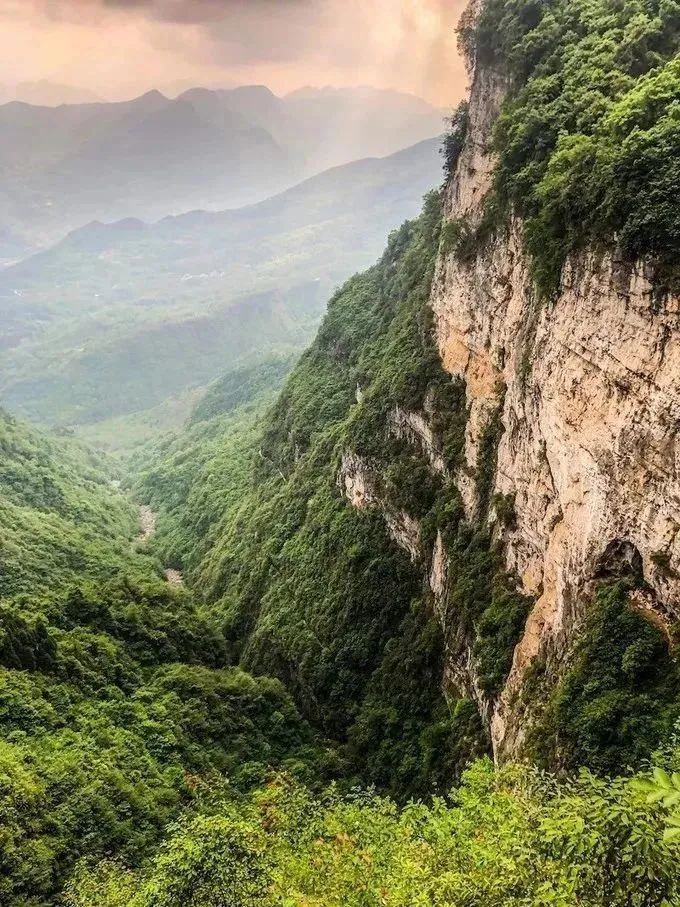 访山问道，哪吒传奇，成都周边必去的隐世仙山秘境